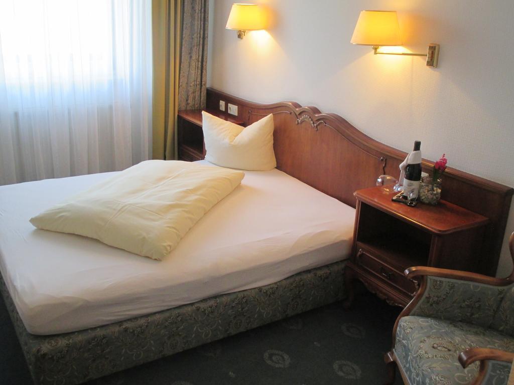 Adler Golf-& Tagungshotel Harth-Poellnitz Luaran gambar