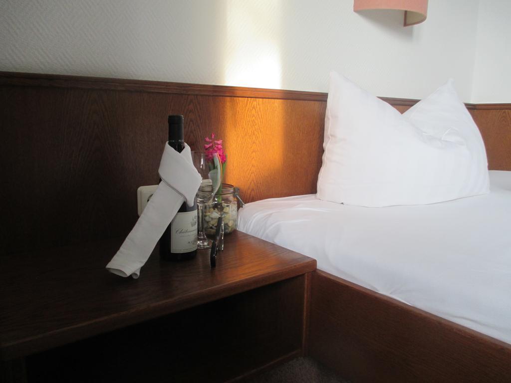 Adler Golf-& Tagungshotel Harth-Poellnitz Luaran gambar