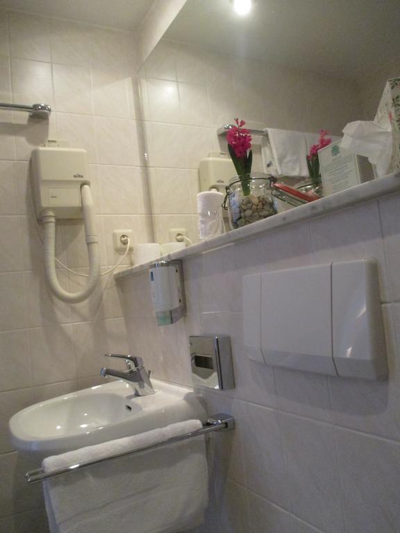 Adler Golf-& Tagungshotel Harth-Poellnitz Luaran gambar