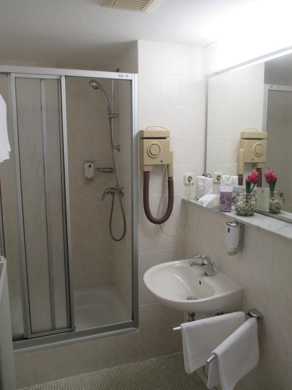 Adler Golf-& Tagungshotel Harth-Poellnitz Luaran gambar