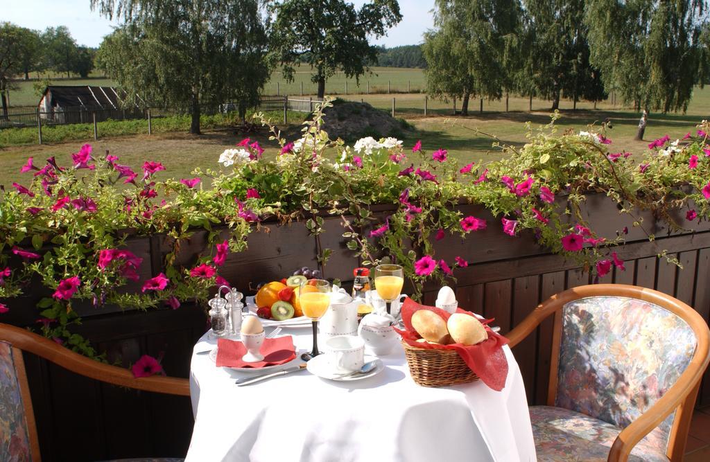 Adler Golf-& Tagungshotel Harth-Poellnitz Luaran gambar