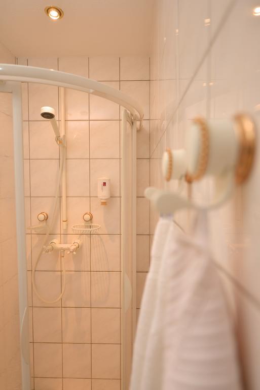 Adler Golf-& Tagungshotel Harth-Poellnitz Luaran gambar
