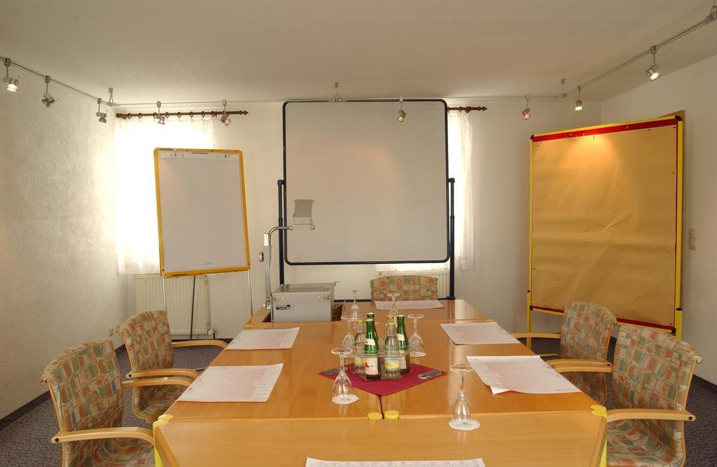 Adler Golf-& Tagungshotel Harth-Poellnitz Luaran gambar